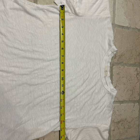 T La White flutter sleeve T-Shirt size XS - Picture 4 of 6